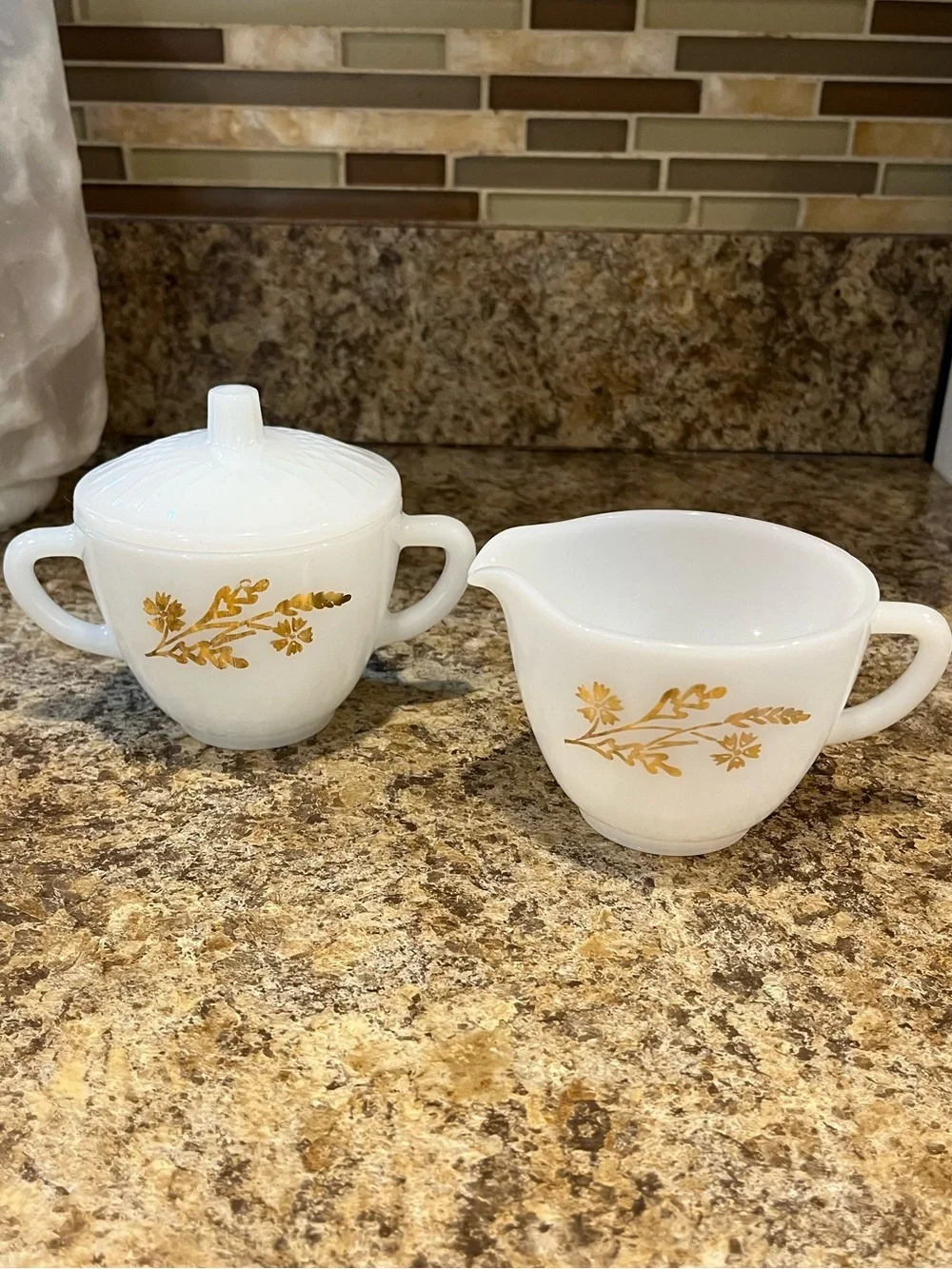 Vintage Federal Glass milk glass creamer & sugar bowl Meadow Gold Wheat pattern.
